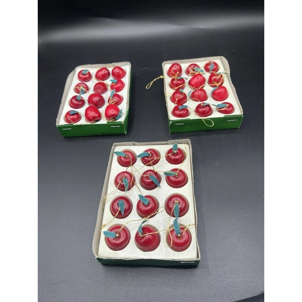 VTG Pier 1 Imports Wooden Apple Christmas Tree Ornaments Lot 36 Red Fruit Decor